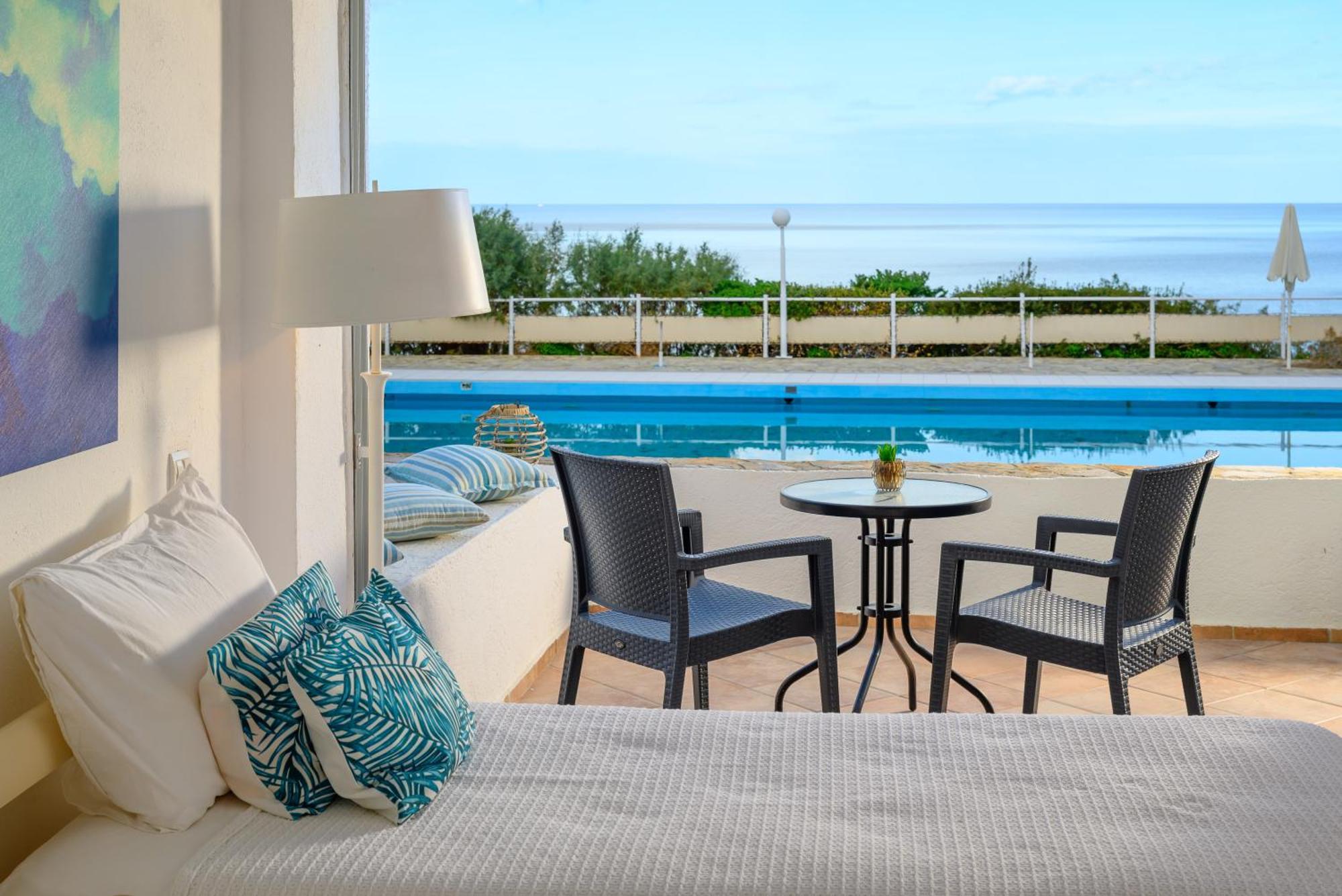 Istron Bay Hotel Esterno foto