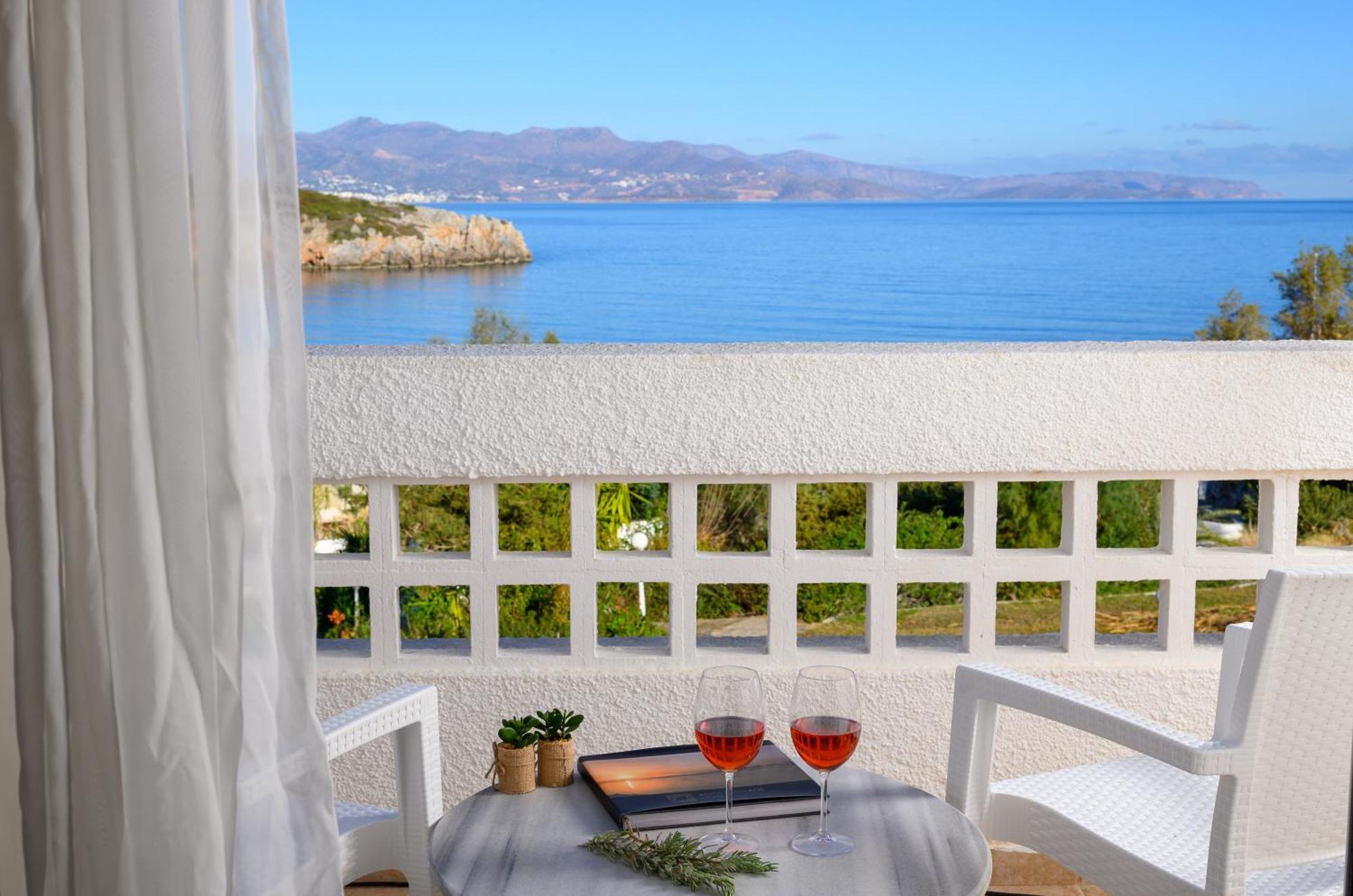 Istron Bay Hotel Esterno foto